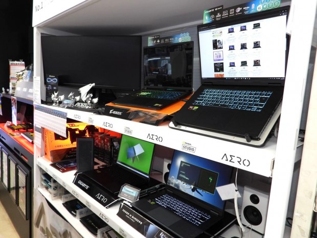 GIGABYTEゲーミングノートPC「AORUS MASTER 16」発売