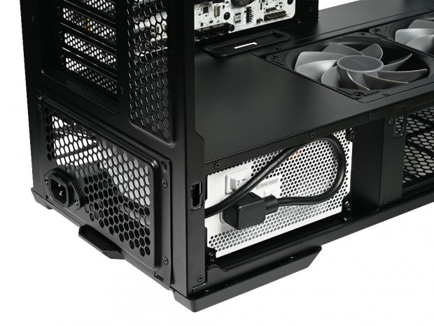 Antec「C6 Curve Air」