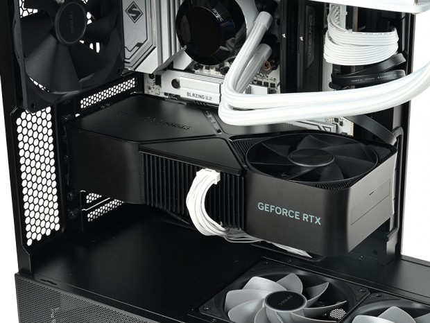 Antec「C6 Curve Air」