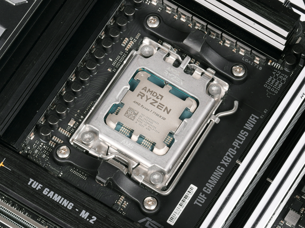 3D V-Cacheを身近にする低発熱・省電力なゲーミングCPU、AMD「Ryzen 7
