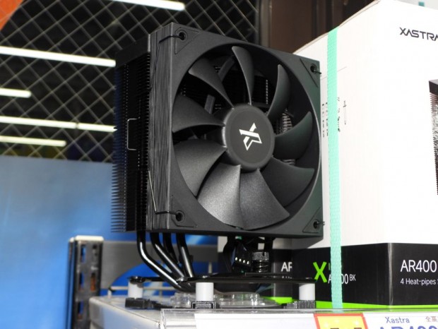 XASTRAのCPUクーラー「AR400-BK」発売
