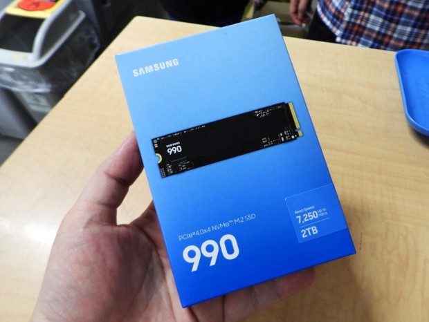 SamsungのNVMe M.2 SSD「990 SSD」発売