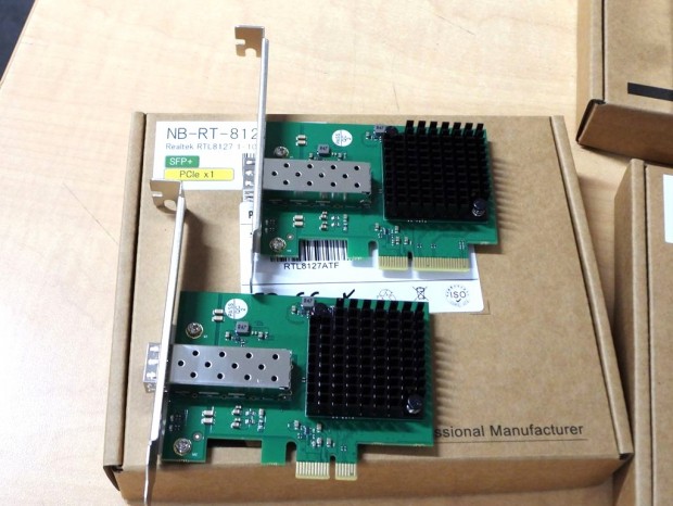 SFP+対応の「NB-RT-8127Fx1-S」と「NB-RT-8127F-S」