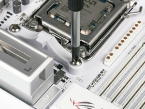 ROG Strix SLC IV 360 ARGB LCD White Edition