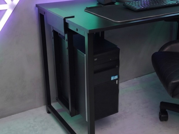 サンコー、耐荷重30kgのクランプ式PC吊り下げホルダー発売