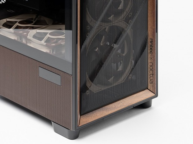 Silent Master Noctua Edition