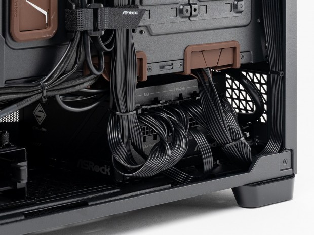 Silent Master Noctua Edition