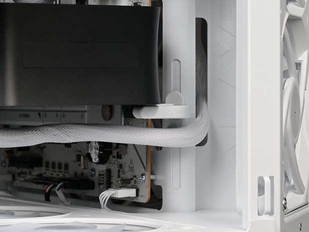 NZXT「H6 RGB+ (2026)」
