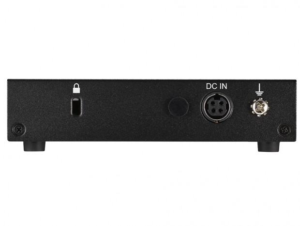バッファロー、文庫本サイズのPoE+対応アンマネージスイッチ2製品