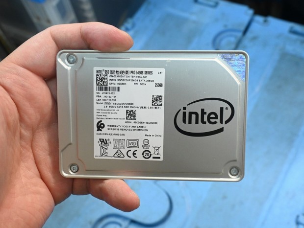 SSDSC2KF256G8