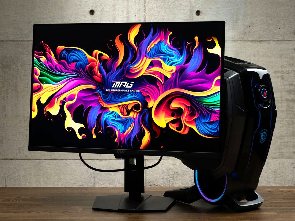 4K/240Hzと最新QD-OLEDを体感、MSI「MPG 322UR QD-OLED X24」レビュー