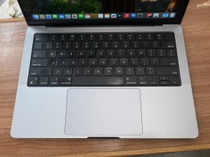 MacBook Pro M2 Pro