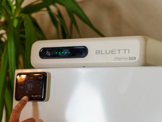 BLUETTI、厚さ75mmの薄すぎる大容量ポータブル電源「FridgePower」を先行販売
