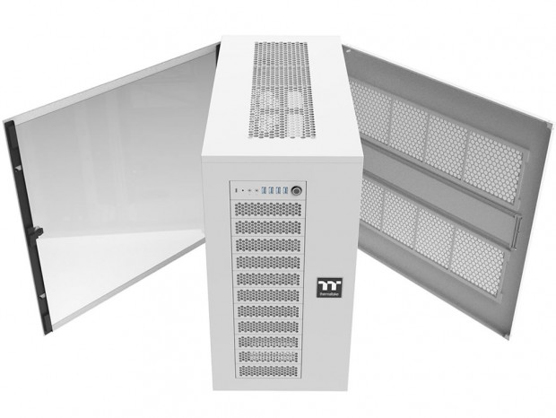 AX700