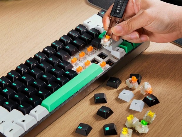Razer、ホットスワップ対応のリーズナブルな65％キーボード「Reclusa X Mini 65%」