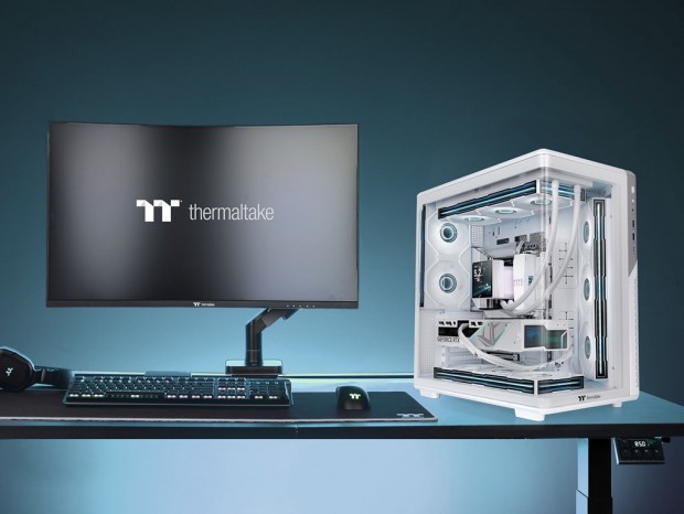 Thermaltake「View 590 TG ARGB」