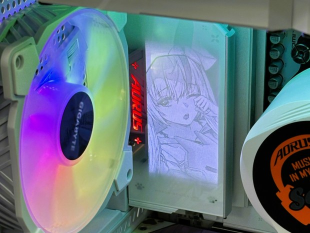 GIGABYTE、神鷹凛デザインのArkhiveコラボデスクトップPC発表
