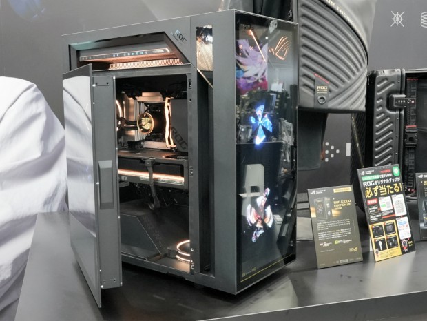 ROG 20周年記念モデル