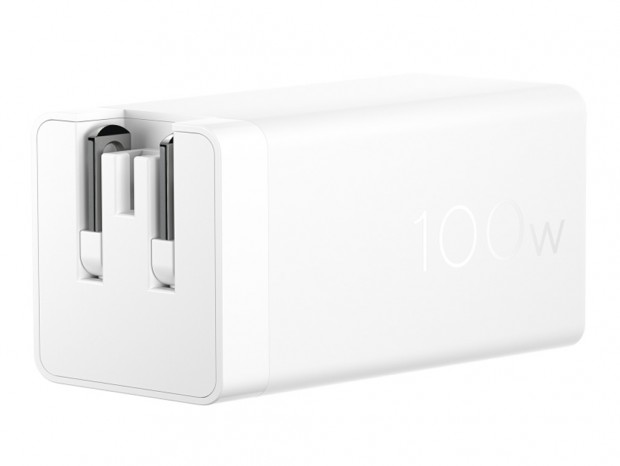 ノートPCもこれ1台。3ポート100W GaN充電器「ASUS 100W USB-C GaN Charger」