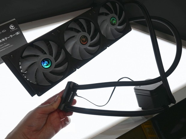 Crowxis CPU＆SSD水冷クーラー