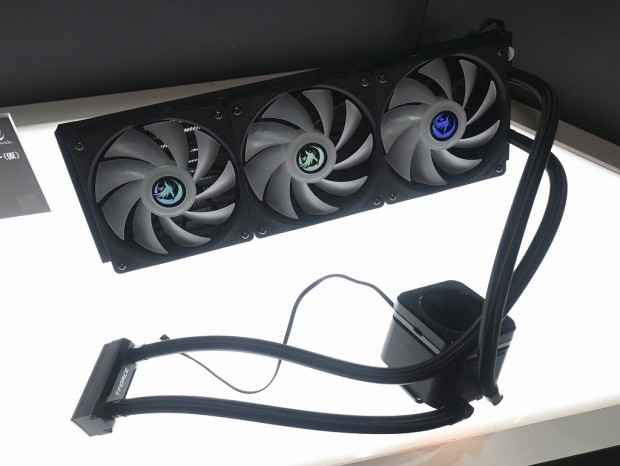 Crowxis CPU＆SSD水冷クーラー