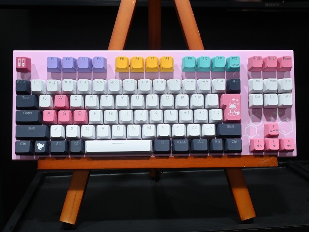 REALFORCE × hololive GX1 Plus Keyboard