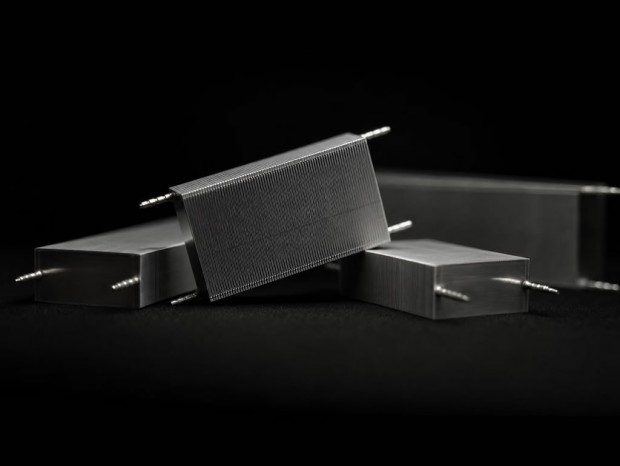 「水冷級」を空気だけで冷やせるか。Noctuaが次世代マイクロチャンネル冷却を共同研究