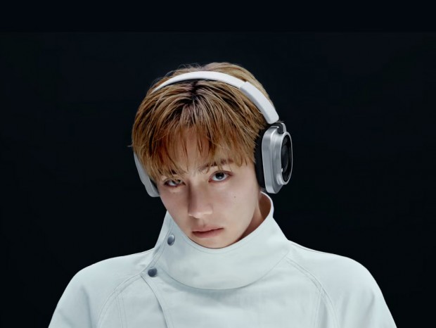 Nothing、トリプルドライバー搭載の最上位ヘッドホン「Headphone (1) Pro」