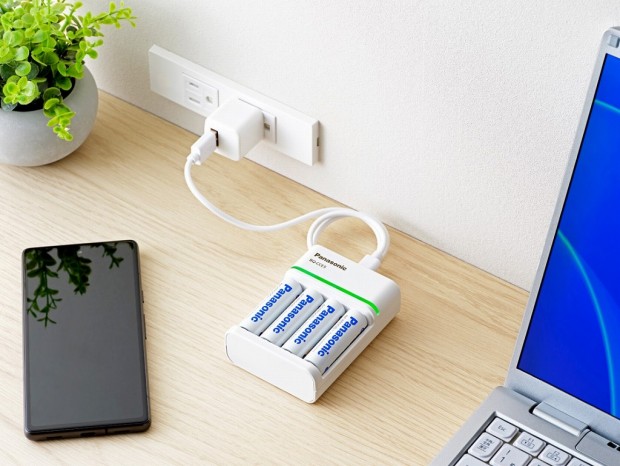 パナソニック、USB Type-Cで充電できるエネループ用急速充電器を発売