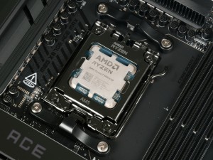 MEG CORELIQUID E15 360
