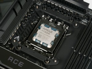 MEG CORELIQUID E15 360