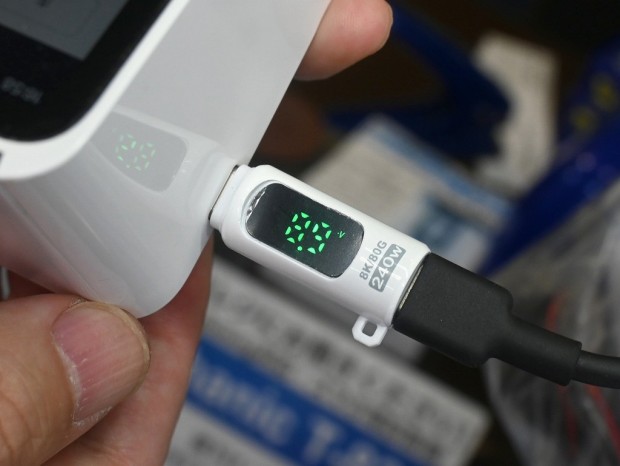 Type-Cにカマす電圧電流計