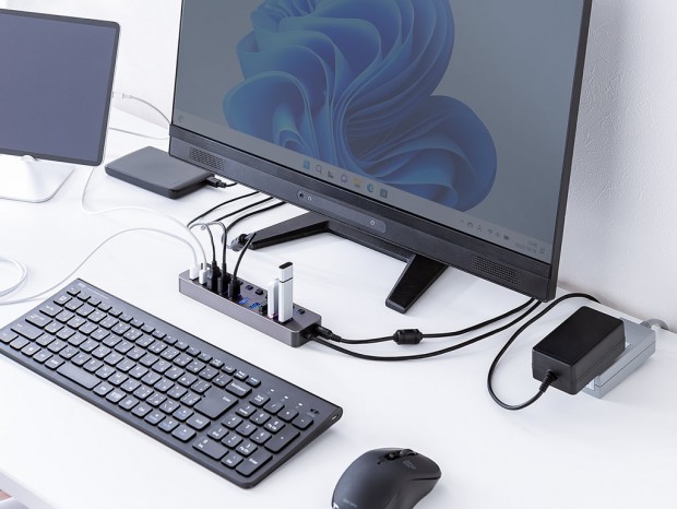 机下のPCにも届く1.2mケーブル採用、サンワサプライの多ポートUSBハブ3製品