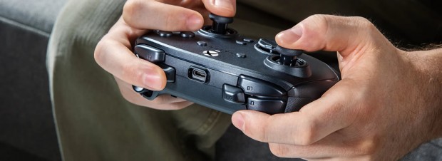Razer Wolverine V4 Pro