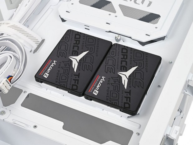 ASUS「ROG Cronox ARGB」