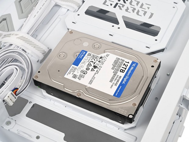 ASUS「ROG Cronox ARGB」