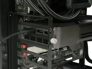 iCUE LINK TITAN II 360 RX LCD