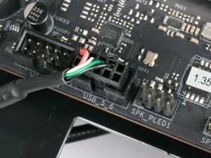 iCUE LINK TITAN II 360 RX LCD