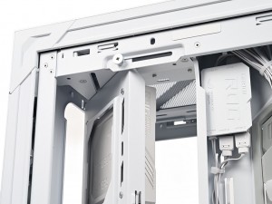 ASUS「ROG Cronox ARGB」