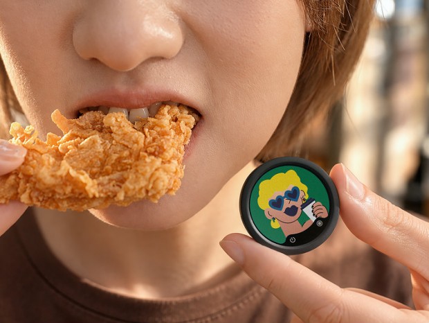 E-InkディスプレイとmicroSDスロット搭載ワイヤレスマイク「Insta360 Mic」発売
