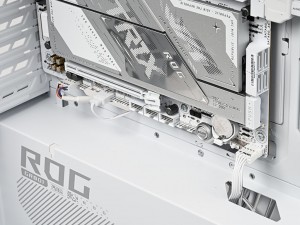 ASUS「ROG Cronox ARGB」