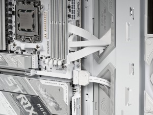 ASUS「ROG Cronox ARGB」