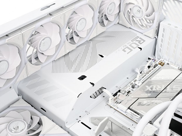 ASUS「ROG Cronox ARGB」