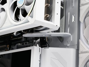 ASUS「ROG Cronox ARGB」