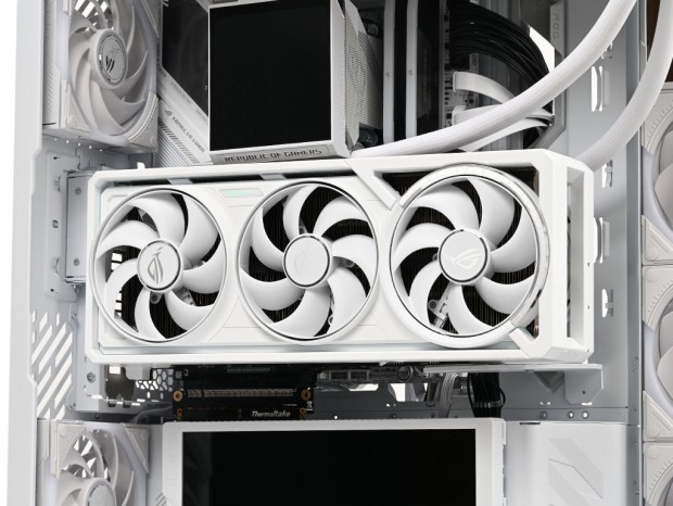 ASUS「ROG Cronox ARGB」