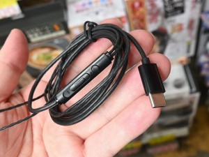イヤモニスタイル有線イヤフォン