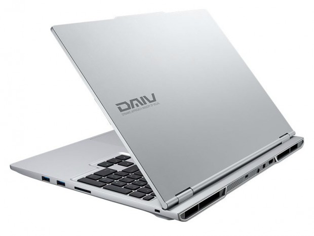 マウス、GeForce RTX 50シリーズ搭載の16型スリムノートPC「DAIV Z6」計4モデル発売